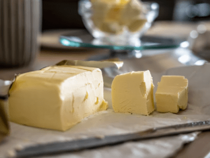 Эксперты рассказали, почему в холодильнике всегда должно быть сливочное масло