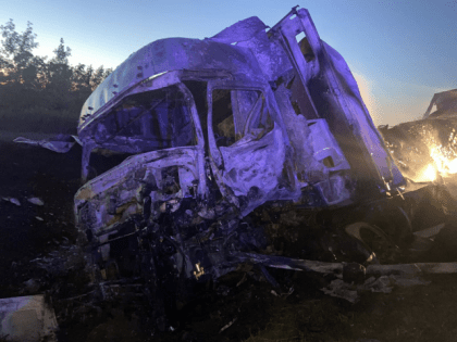 Фура сгорела в огне: в жуткой аварии под Сызранью погиб дальнобойщик