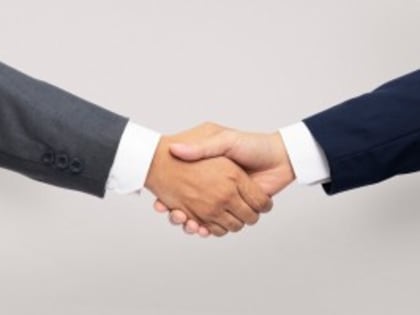 Дмитрий Азаров и Эдуард Худайнатов обсудили вопросы сотрудничества между Самарской областью и Группой ННК