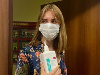 «Лихорадка, ринит и интоксикация». Эксперты предупредили россиян об опасности нового вируса