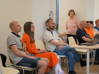 «Ходим, как Пешков: М. Горький и окружение»