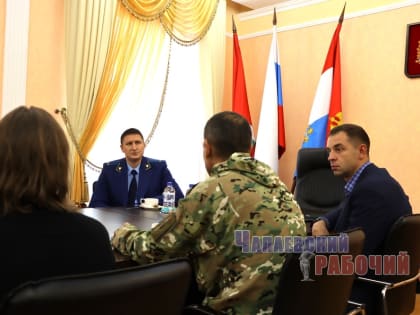 «БОЕВОЙ ДУХ В ПОРЯДКЕ»: ЗАЩИТНИКИ ПРИБЫЛИ В ОТПУСК