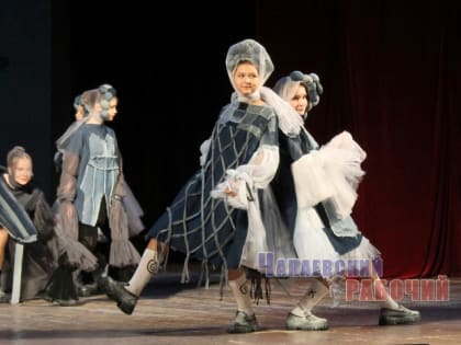 НА ПОДИУМЕ С «ЛАБОРАТОРИЕЙ МОДЫ»