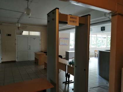 Если в школе будут стрелять, их убьют первыми - что не так с охраной в школах и детсадах