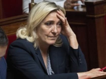 Ле Пен назвала неэффективными санкции против России