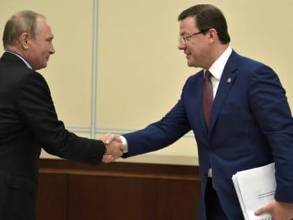 Как Дмитрий Азаров поздравил Владимира Путина с днем рождения