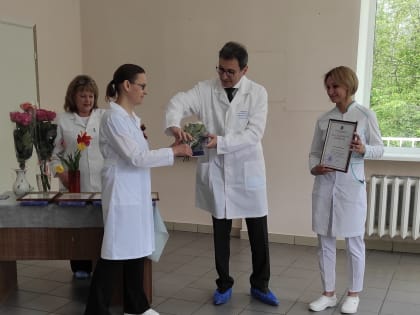 Министр поздравил коллектив областного противотуберкулезного диспансера со 165-летием службы