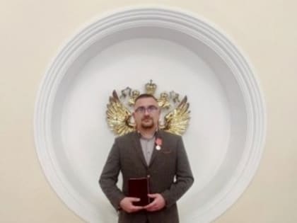 Врача из Самары наградили медалью Луки Крымского за оказание помощи жителям ДНР