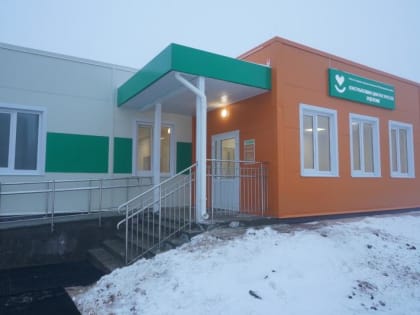 "Спасибо, что храните здоровье земляков": Дмитрий Азаров встретился с врачами нового клинико-диагностического отделения в Крутых Ключах