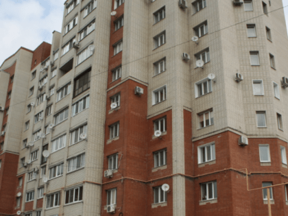 Выпишут штраф или выселят: где парковаться, сколько заводить котов и как выбрасывать мусор будут решать соседи