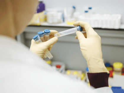 Пожизненное педофилам, стекло в печени и вакцинация без согласия родителей: важное к этому часу