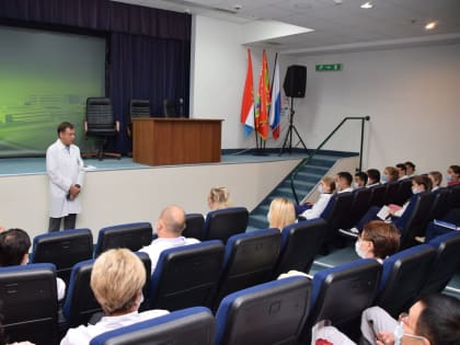 В ГБУЗ СОКОД прошла встреча руководителей диспансера с клиническими ординаторами