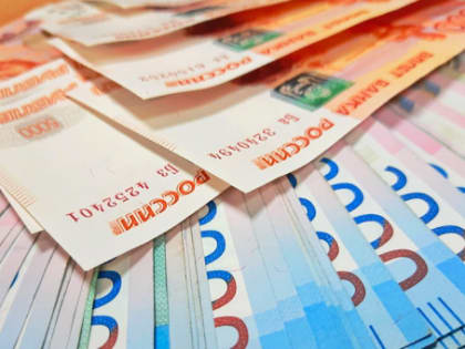 Россияне отказываются получать зарплату новыми деньгами