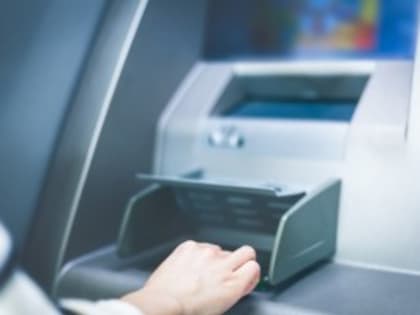 Еще четыре киргизских банка приостановили проведение операций с российскими картами "Мир"