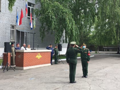 На сборном пункте Сызрани создается временный штаб для организации призыва