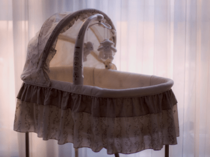 Младенец внезапно умер в больнице после таблетки успокоительного