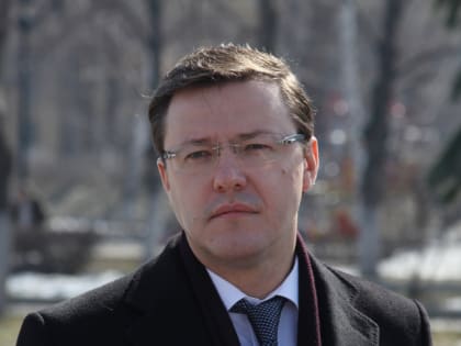 В вашей поддержке - наша сила: Дмитрий Азаров поздравил женщин с 8 марта