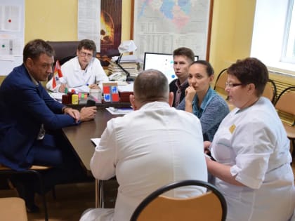 Главный внештатный онколог МЗ СО посетил Исаклинскую центральную районную больницу