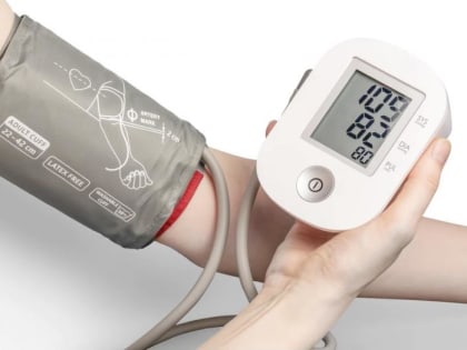 Зарядка на свежем воздухе и отсутствие стресса: самарский врач рассказал, как снизить риски от гипертонии