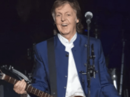 Экс-участнику группы The Beatles Полу Маккартни исполнилось 80 лет