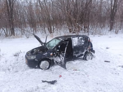 На выезде из Сызрани разбилась Калина с ребенком в салоне