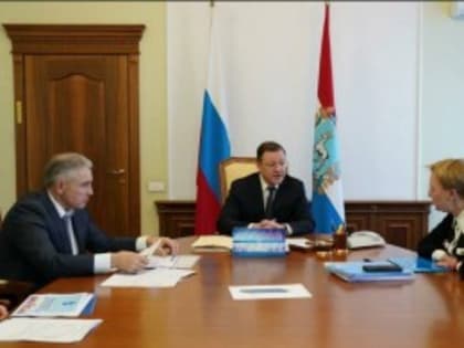 Дмитрий Азаров и Елена Лапушкина обсудили меры по улучшению работы общественного транспорта в Самаре