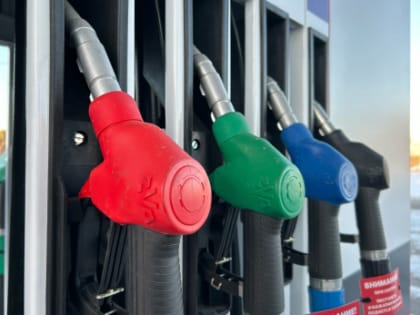 Стоимость популярного бензина на АЗС пробила новую отметку - любуемся новыми ценами