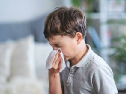 В Минздраве объяснили, как школьникам правильно кашлять и чихать