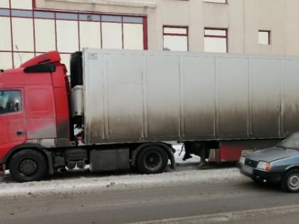 В Сызрань заехали 820 фур с федеральных трасс: о причинах рассказали в мэрии