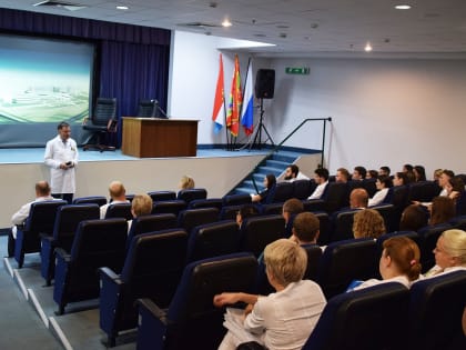 Главный врач ГБУЗ СОКОД принял участие во встрече с ординаторами СамГМУ