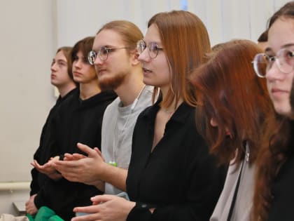 Встретились со студентами колледжа