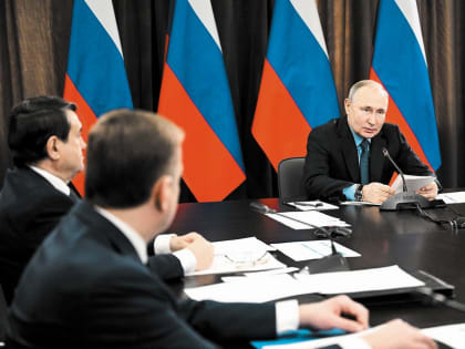 ИНДУСТРИИ ДОБАВЯТ ОБОРОТОВ