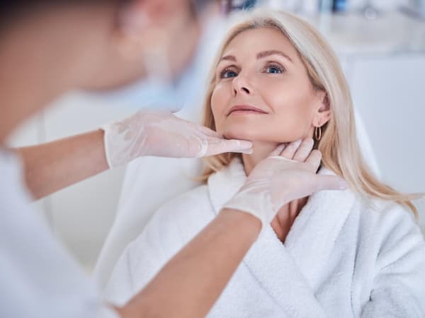 Превосходства аппаратной косметологии: новый уровень ухода