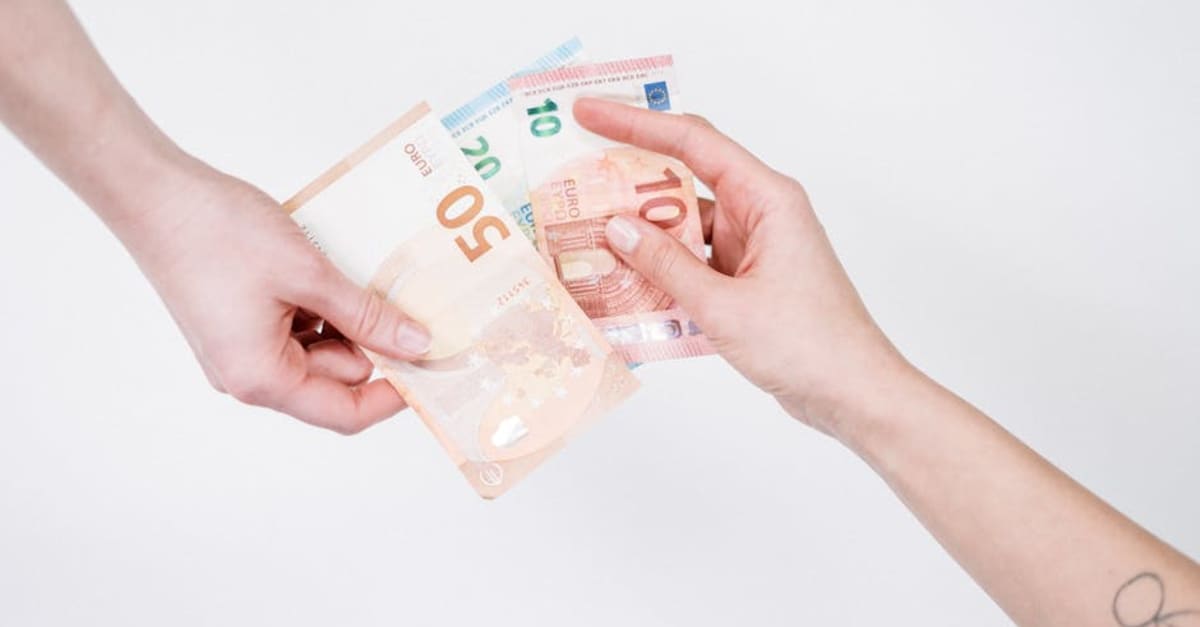 Currency, Exchange, Payments & Money Tips in Rome