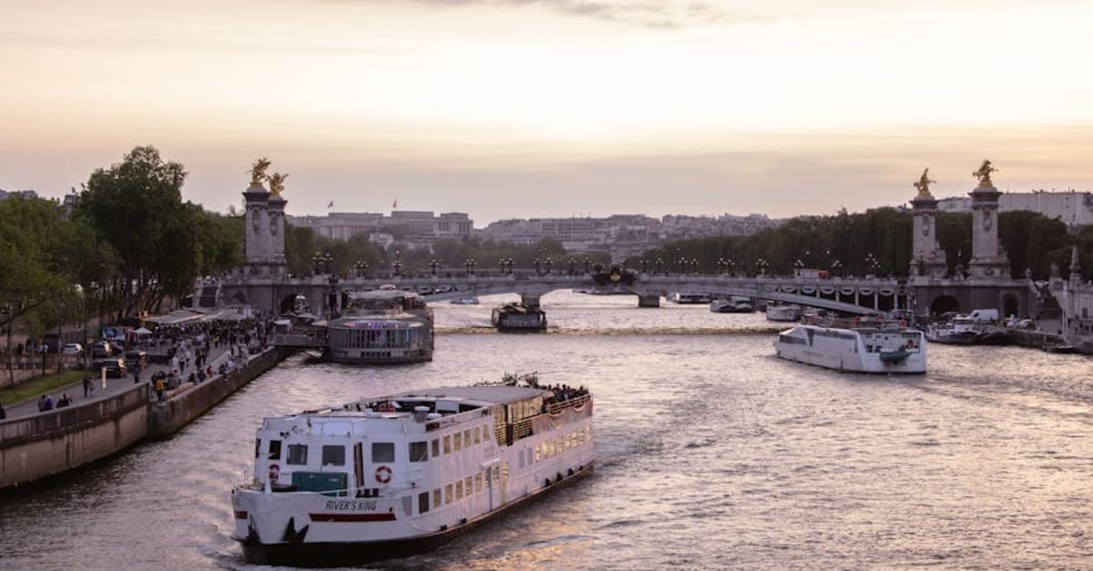 Best Cruise Experiences in Paris