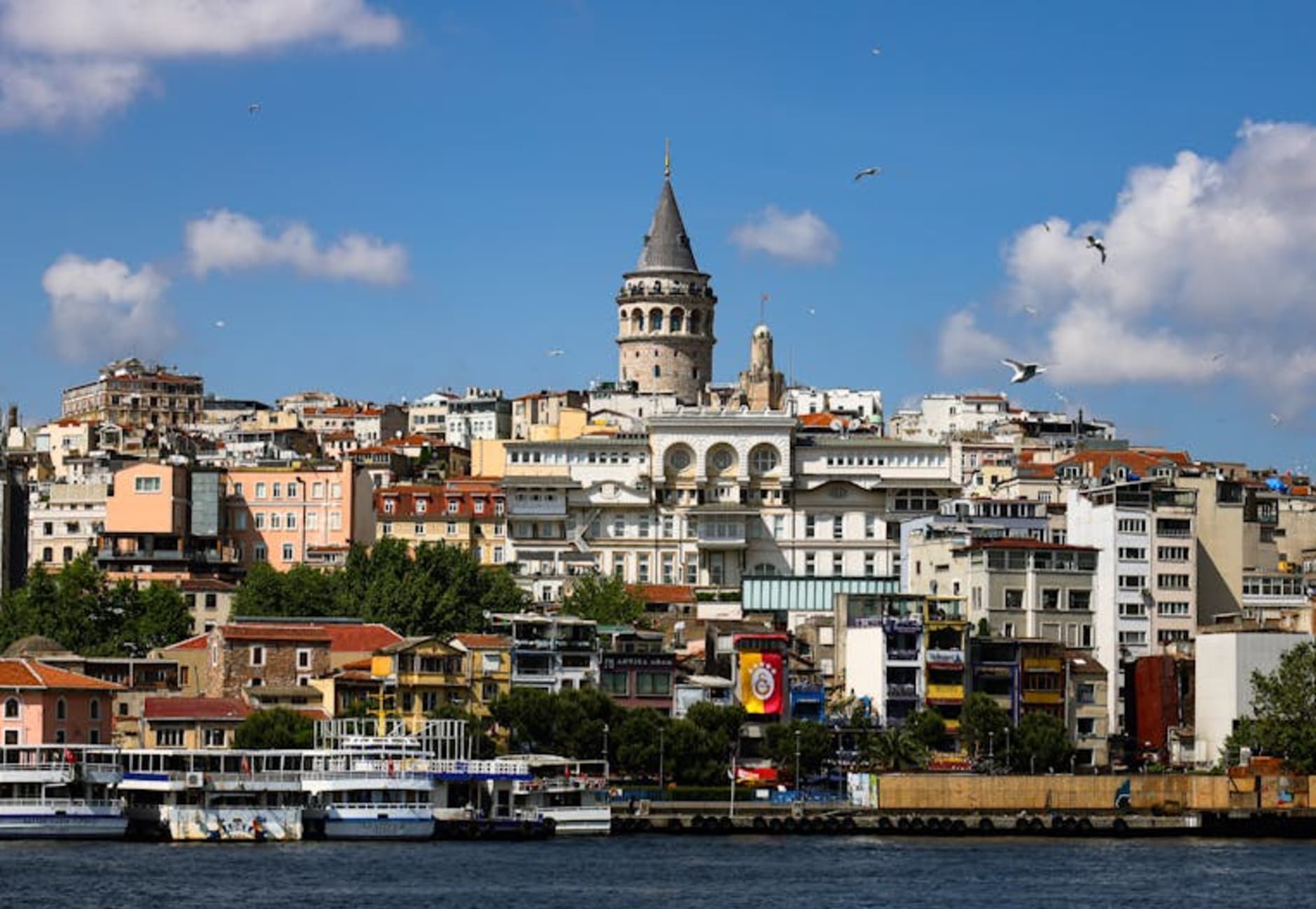 Istanbul - Seasonal & Monthly
