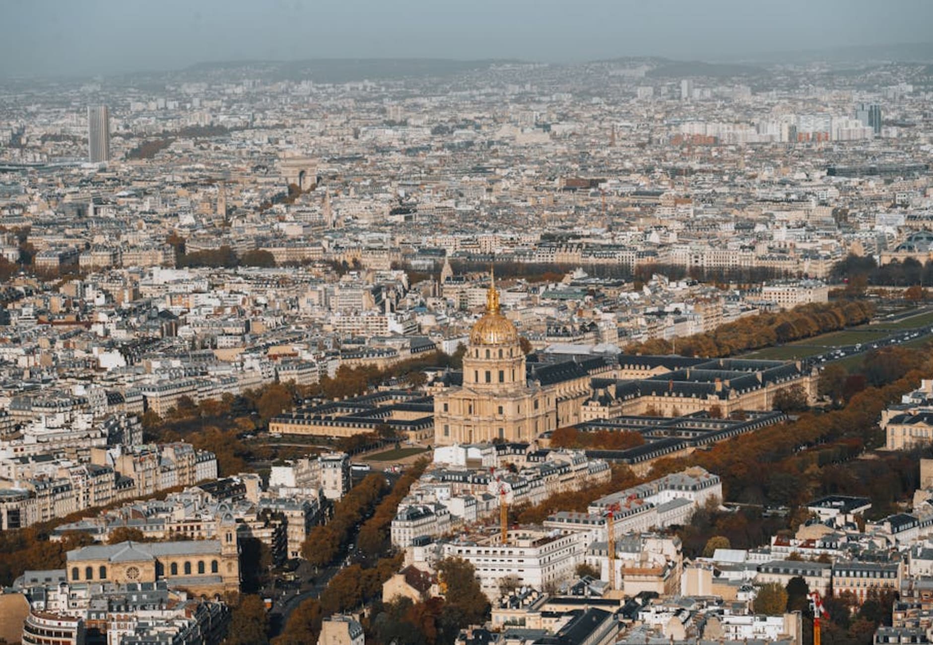 Paris - Seasonal & Monthly