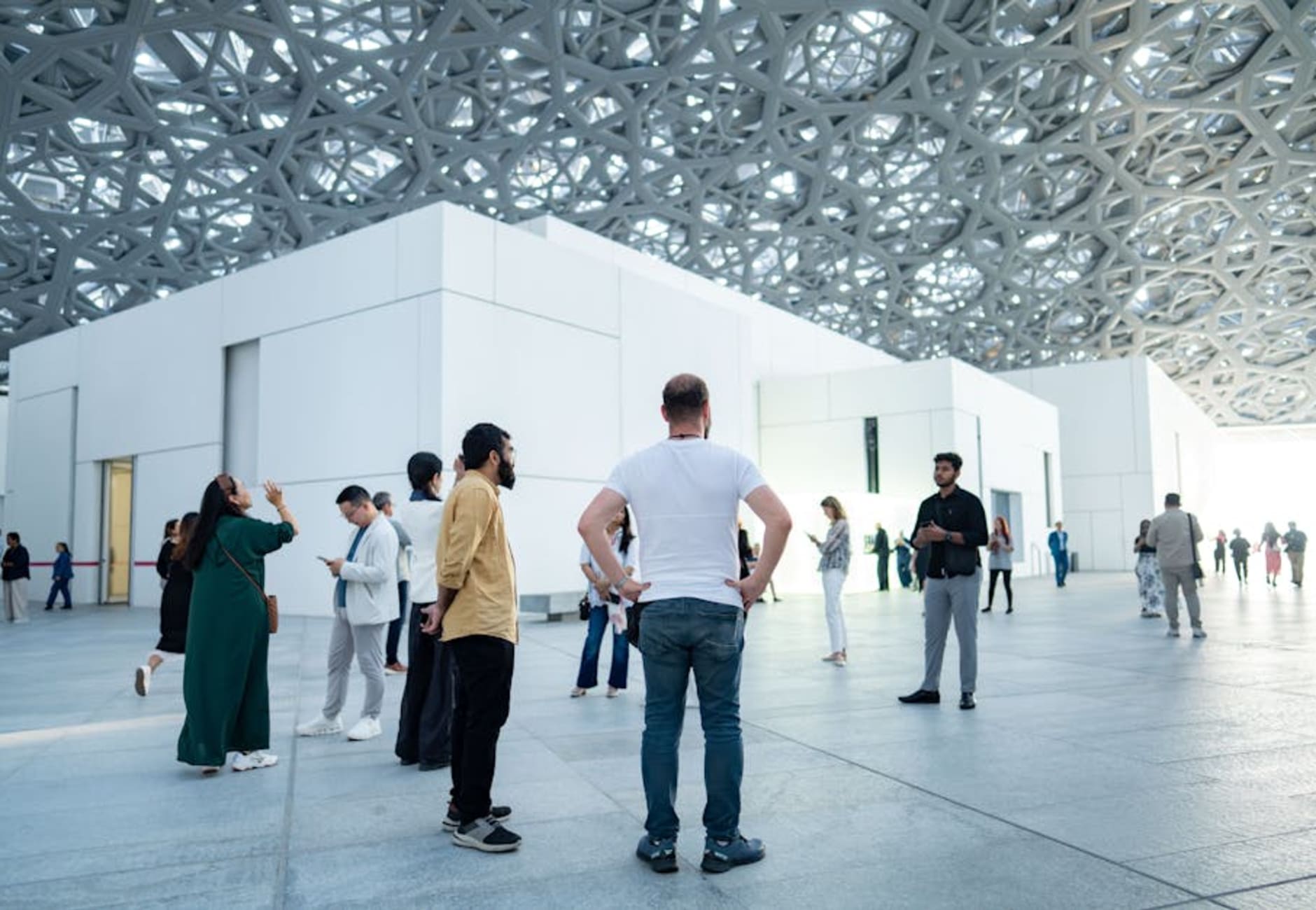 Abu Dhabi - Essentials