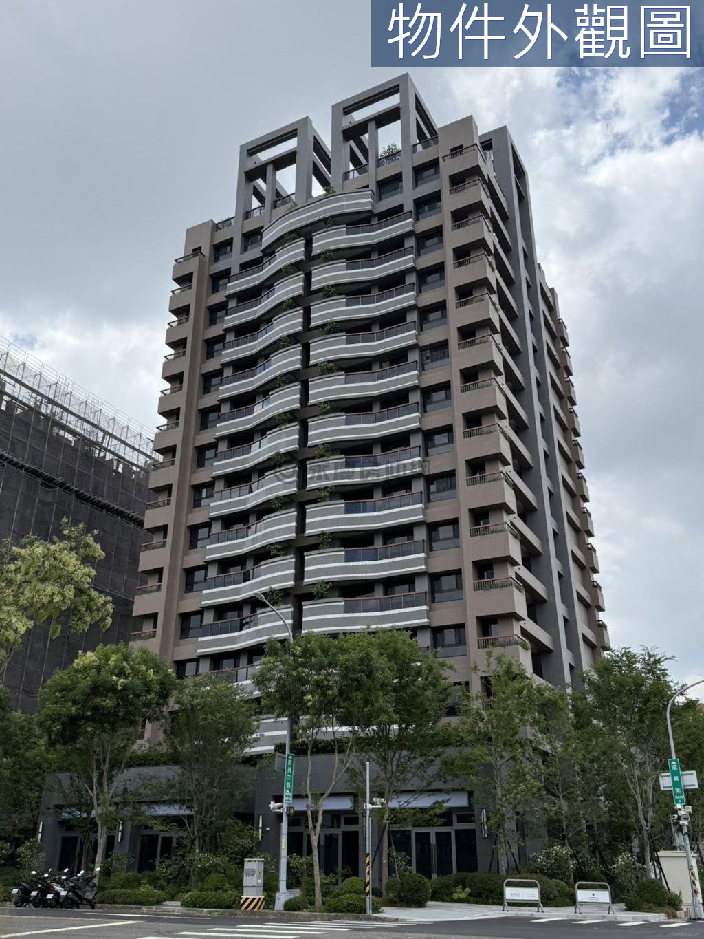 12單元華太怡人朝南三房+大雙平車|可選照片