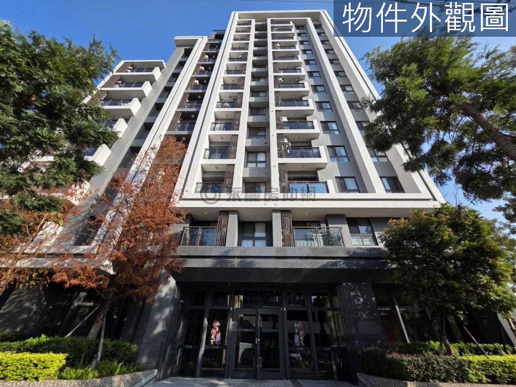 逢甲親家河南道最俗三房平車可眺望新光三越照片