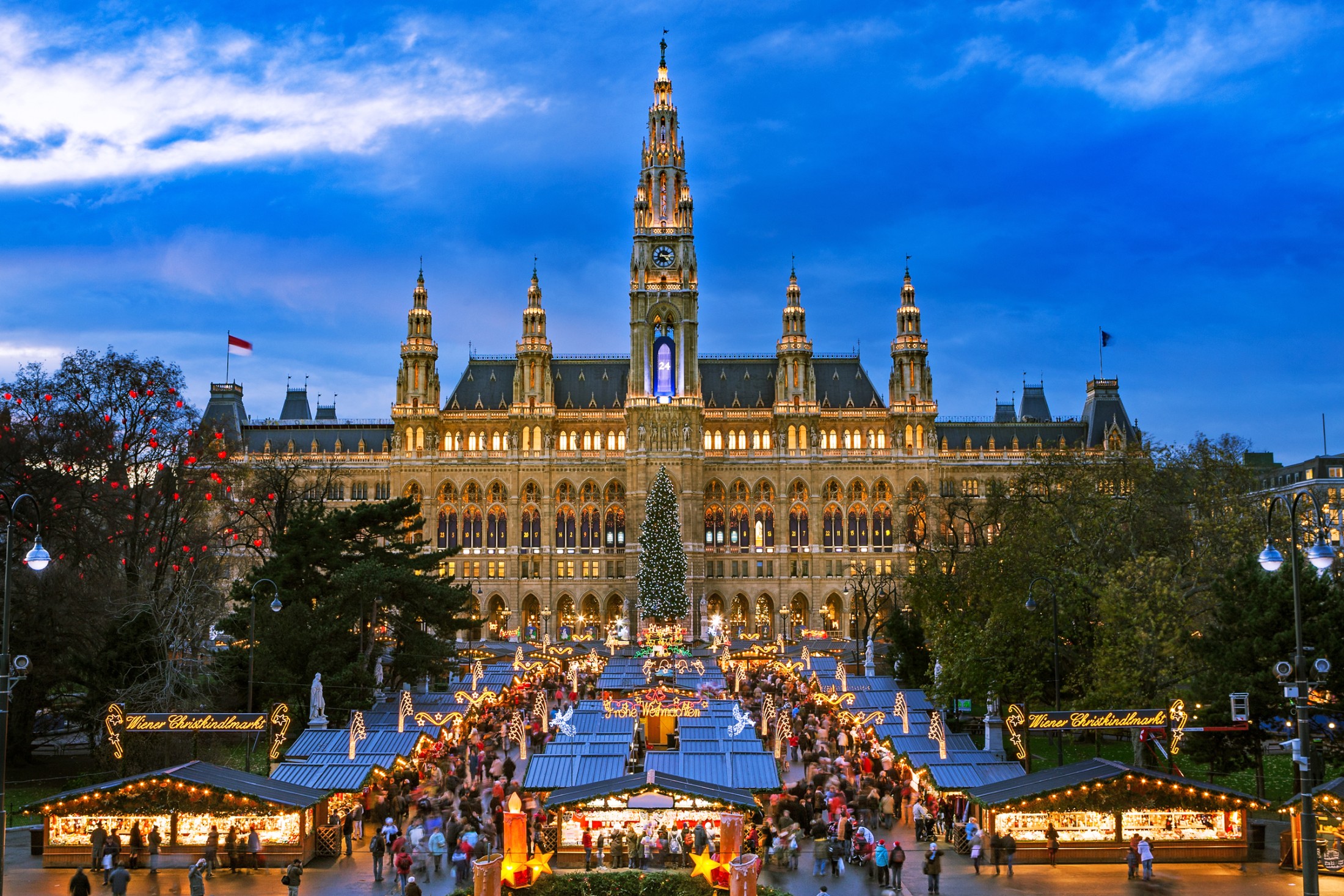 Wiener Christkindlmarkt am Rathausplatz