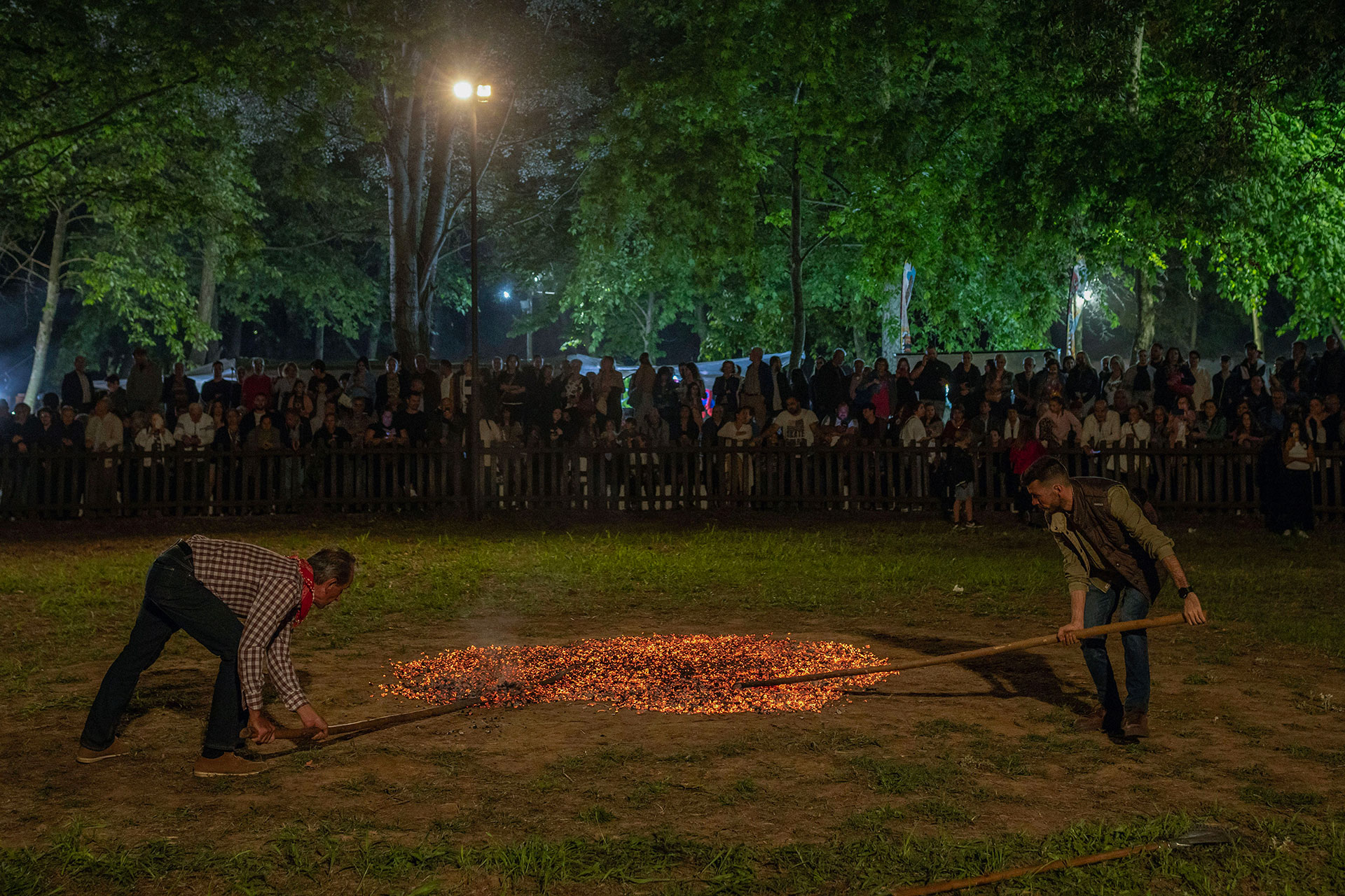 Anastenaria (Caminar sobre fuego)