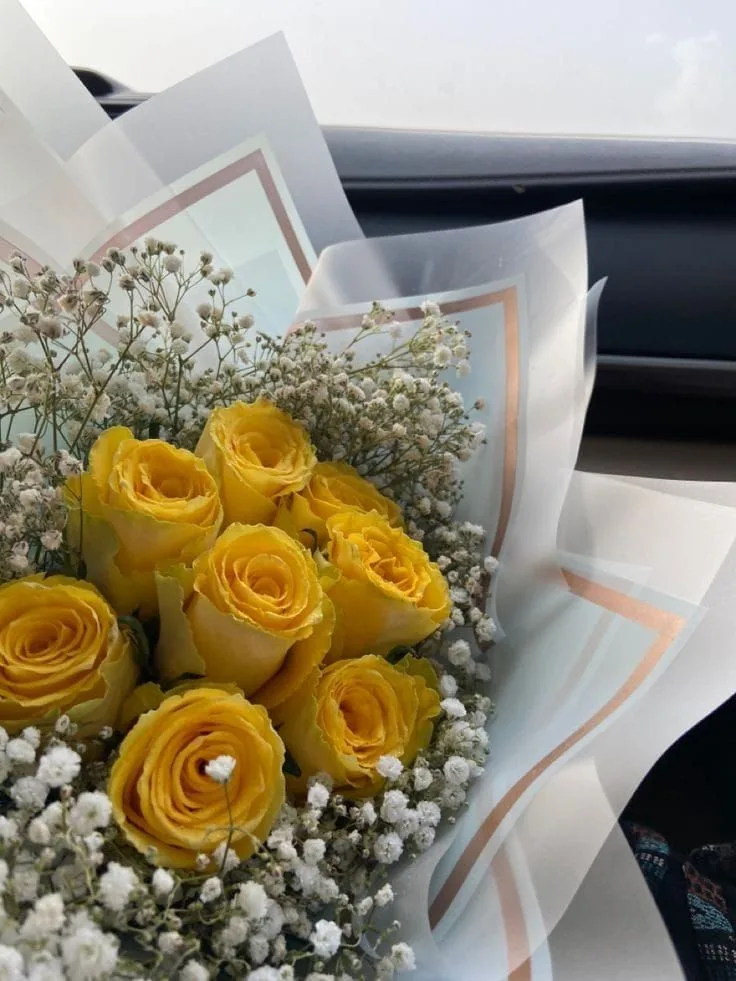 Yellow roses Gypsophila Flower bouquet Friendship flowers Joyful blooms Pakistan delivery Karachi, Lahore, Islamabad, Rawalpindi Sunny flowers Radiant bouquet Floral gift