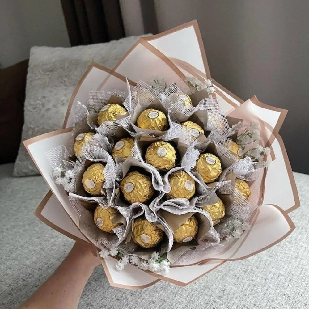 GoldenIndulgenceFerreroRocherBouquet_15Pieces.jpg