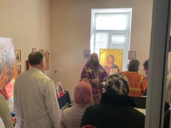 ЕПИСКОП ОРСКИЙ И ГАЙСКИЙ ИРИНЕЙ СОВЕРШИЛ БОГОСЛУЖЕНИЕ В ПАЛЛИАТИВНОМ ОТДЕЛЕНИИ ОРСКОЙ ГОРОДСКОЙ БОЛЬНИЦЫ