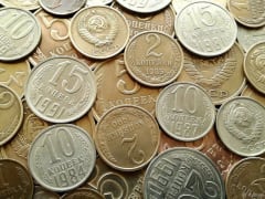 Оренбуржцы передали свыше 19 тысяч монет для создания памятных объектов