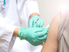 Риски заражения: оренбуржцев просят сделать прививки от гепатита А