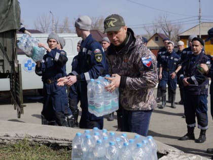 Оренбургские волонтеры продолжают помогать пострадавшим от паводка орчанам