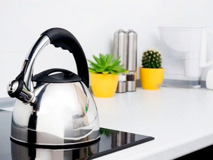 Возьмите всего два ингредиента, чтобы убрать жирный налет с чайника