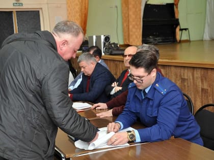 Глухой слепого не услышал. Жители Первомайского просили техническую воду, но власти дадут им только питьевую